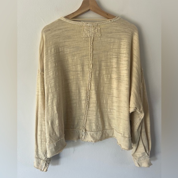 Free People We the Free Vega Cotton Long Sleeve Top Oversized Raw Hem Size Small - Picture 10 of 11